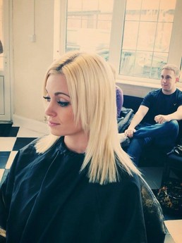 Amy-Lou's Unisex Hairdressers