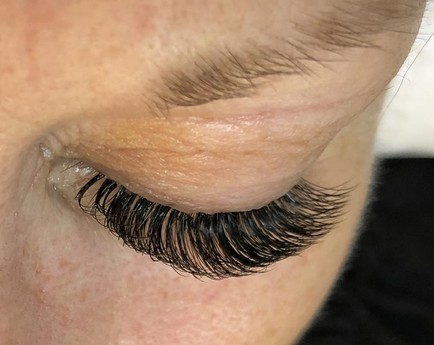 Perfect Ten Nails & Lashes